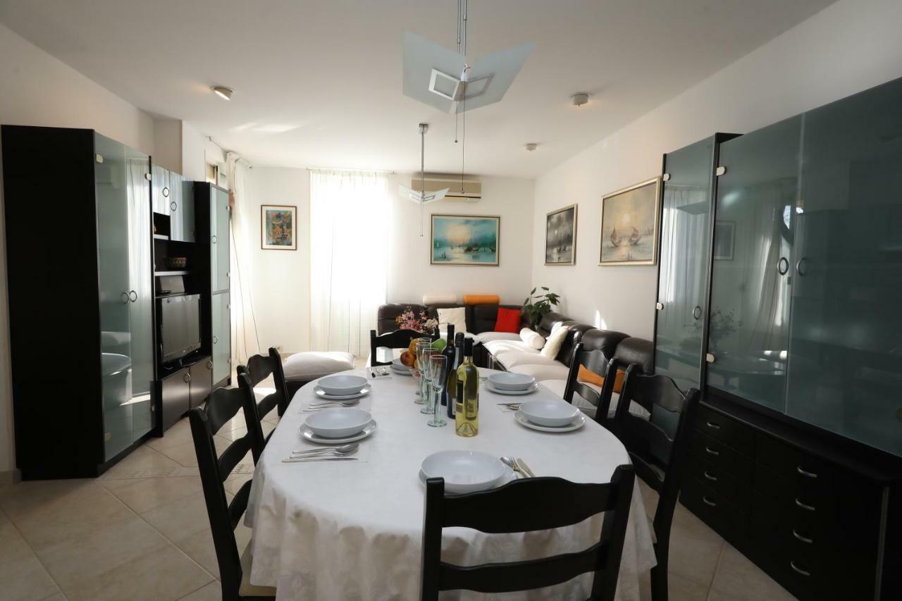 Apartment Riva Zadar Luaran gambar
